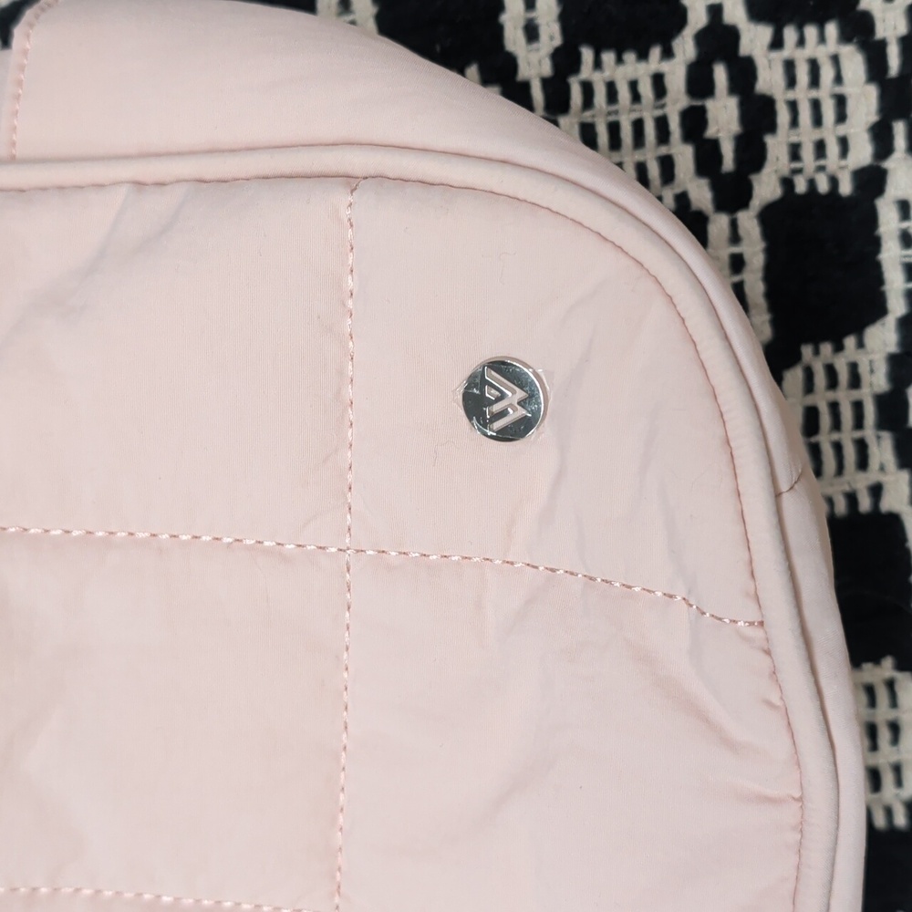 Pink Quilted Women's Shoulder Bag - Picture 3 of 4